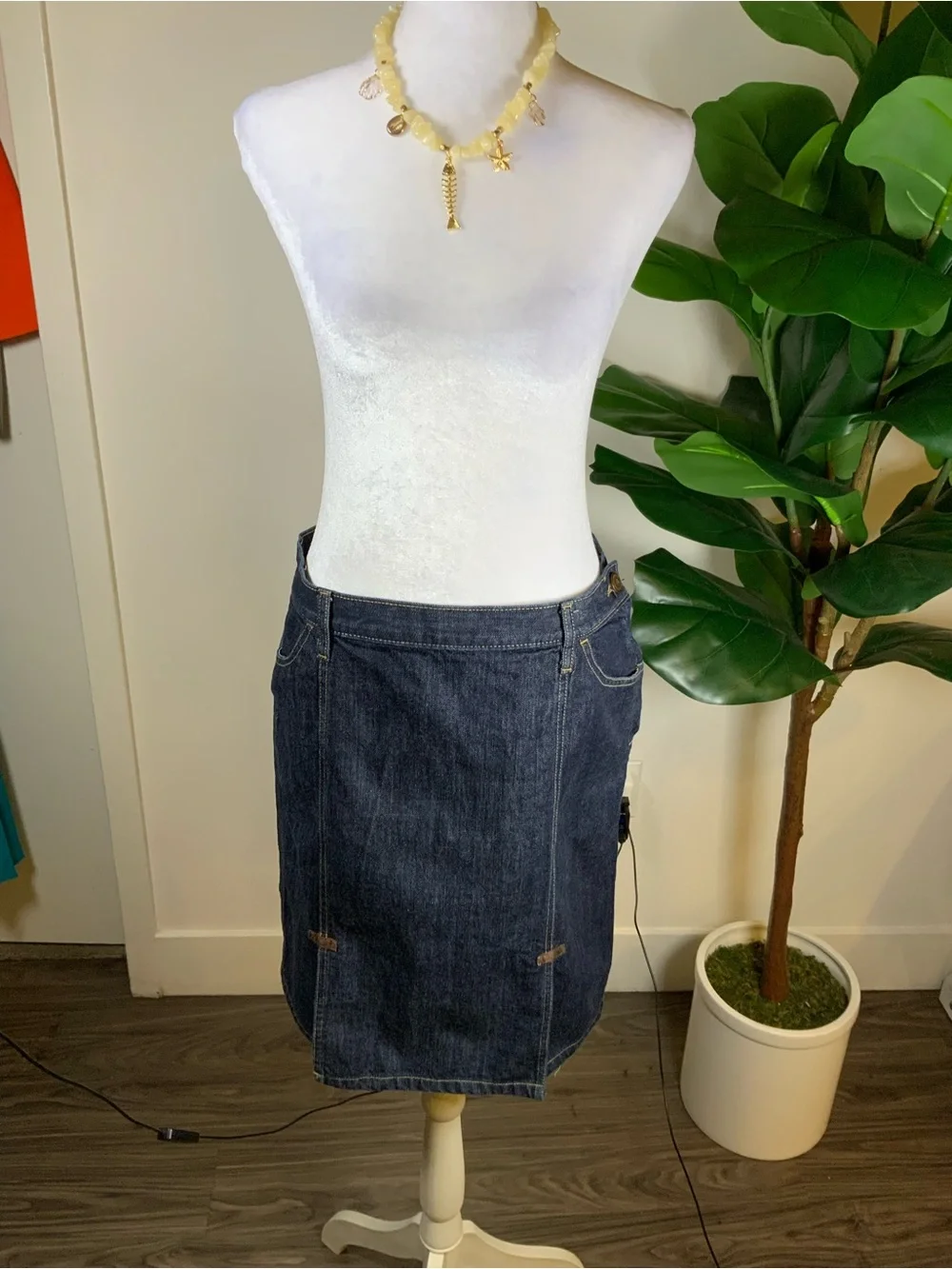 GAP Dark Indigo Denim Midi Skirt